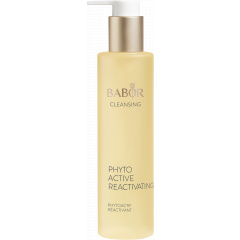 A refreshing and invigorating herbal extract for use with HY-ÖL. Designed for tired skin in need of regeneration. Phytoactive Reactivating